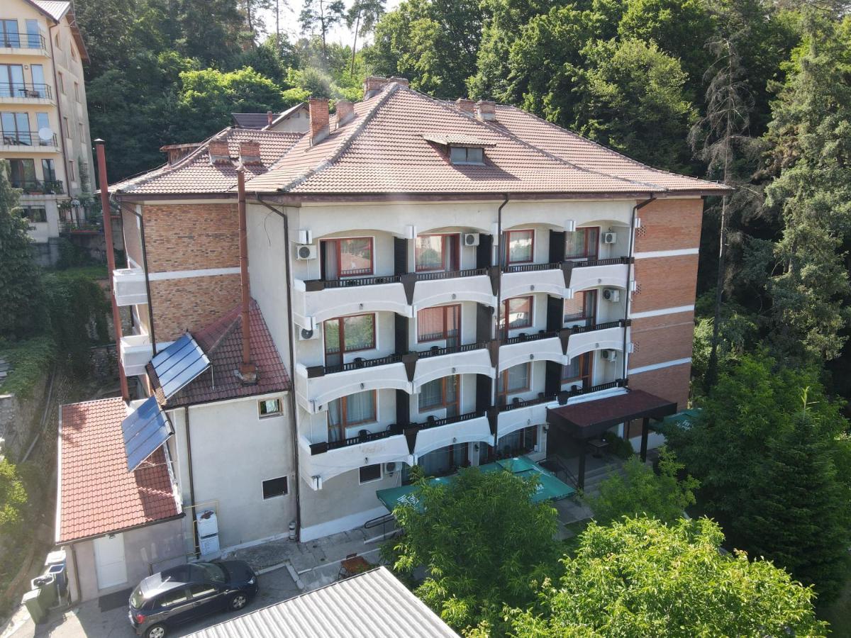 Hotel Panoramic Ramnicu Valcea Exterior photo